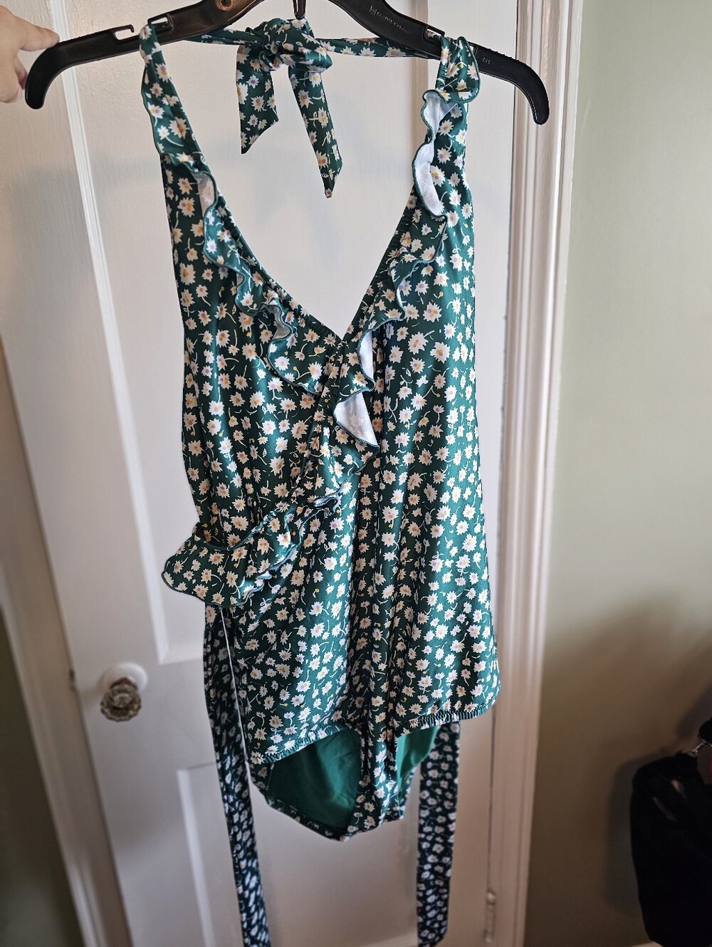 Modcloth Green Daisy-Print One-Piece Swimsuit